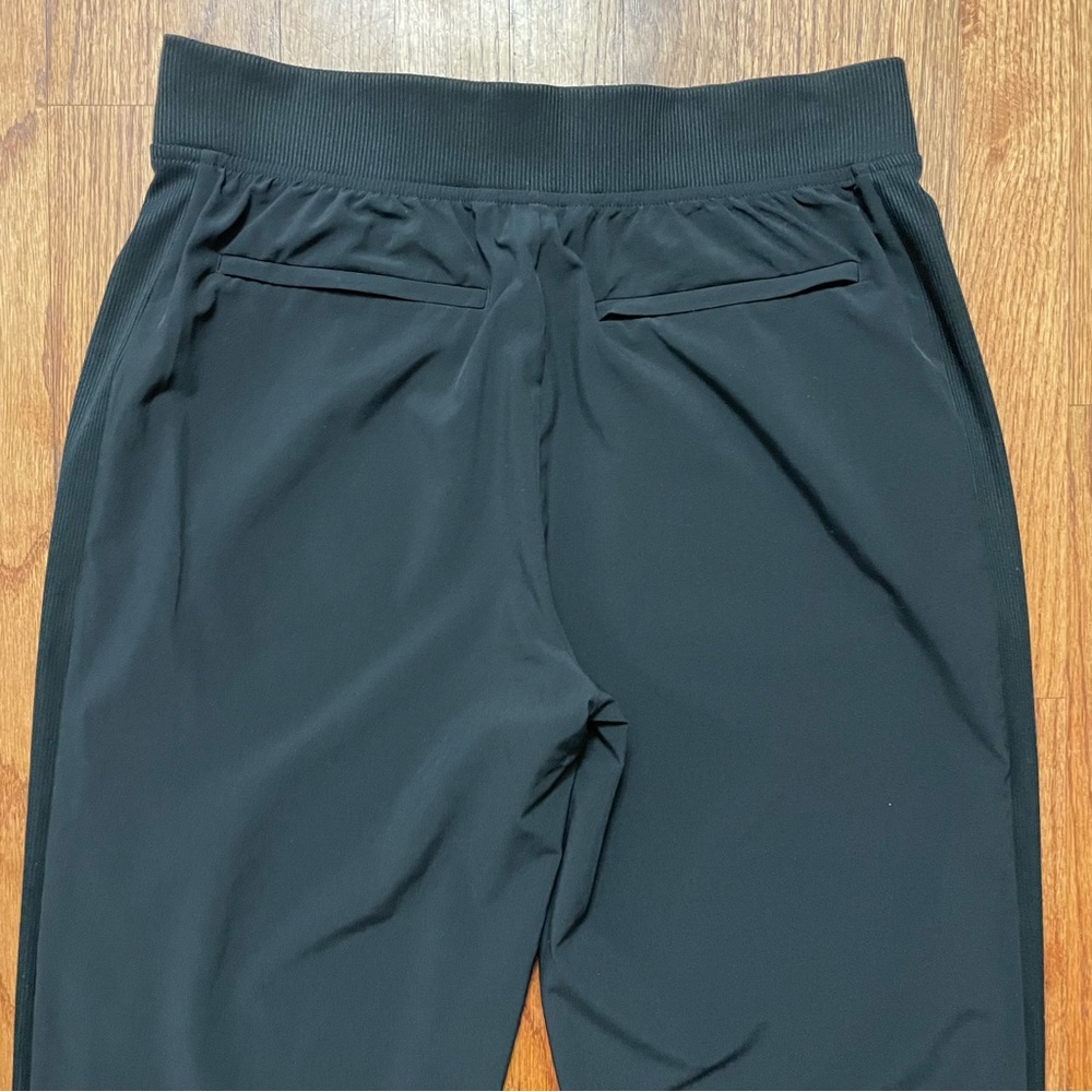 Athleta Brooklyn mid rise ankle pants in black size 6 - Picture 8 of 15